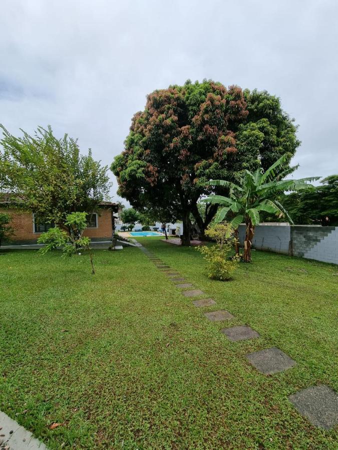 Casa Dom Quixote, Pequena Chacara No Centro Da Cidade Villa Atibaia Eksteriør billede